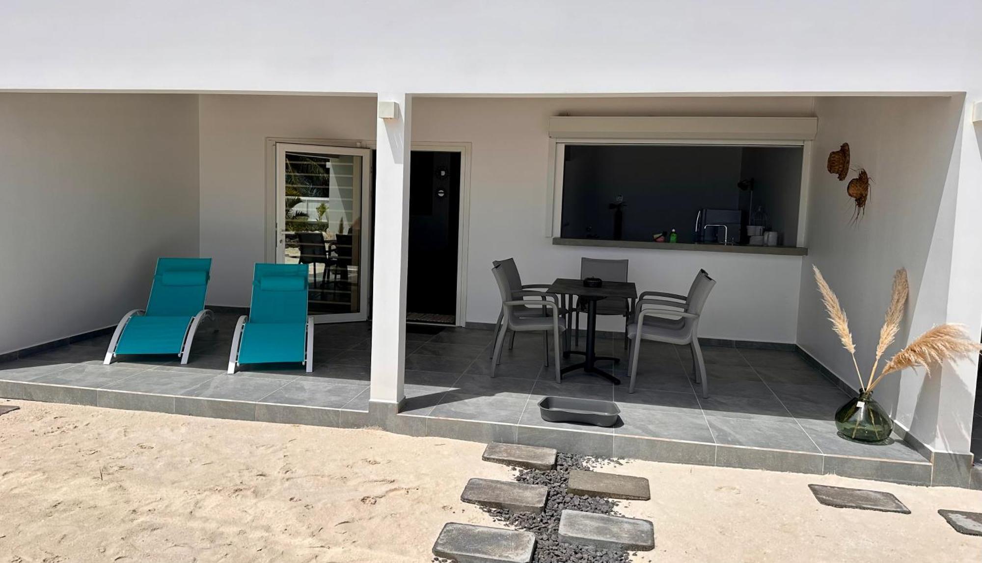 Pension Irivai, Appartement Rava 1 Chambre Bord De Mer Uturoa Exterior foto